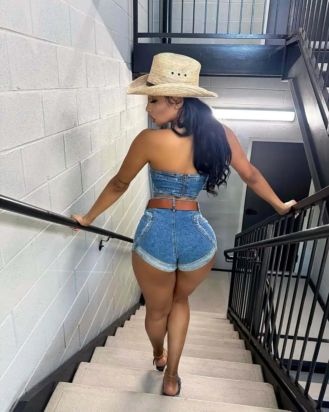 Denim Short Sets Women Strapless Tops Sexy Two Piece Set Y2k Streetwear High Street Jeans Shorts Lady Slim Fit Sleeveless Summer
